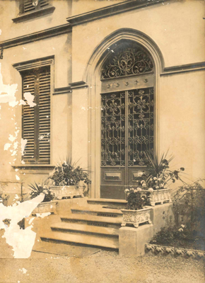 Portone in ferro