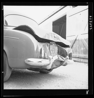 Automobile sinistrata da incidente stradale della ditta Borsalino ad Alessandria