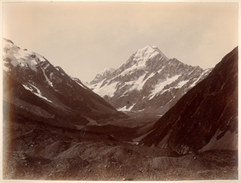 Alpi meridionali della Nuova Zelanda: il monte Cook (?)