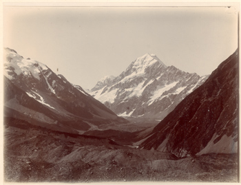Alpi meridionali della Nuova Zelanda: il monte Cook (?)