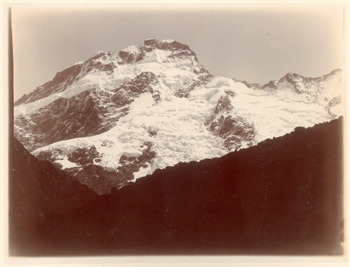 Alpi meridionali della Nuova Zelanda: il monte Cook (?)