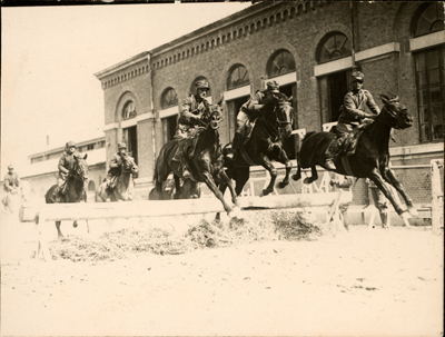 Caserma Valfrè, esibizione equestre