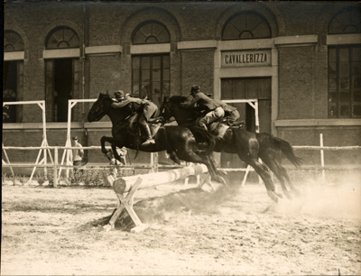 Caserma Valfrè, esibizione equestre