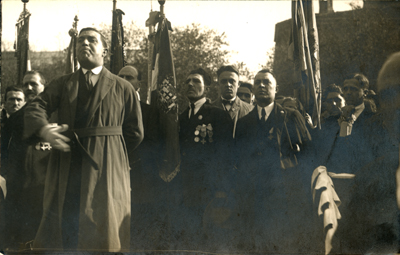 Piazza Garibaldi, Raduno provinciale dell' Associazione Nazionale Combattenti. Parla l'onorevole Edoardo Torre, alto commissario delle Ferrovie