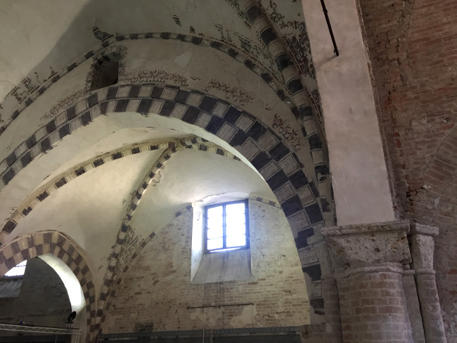 Foto interno ex chiesa di San Francesco