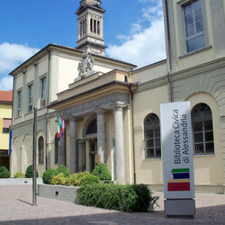 Foto ingresso esterno Biblioteca Civica di Alessandria